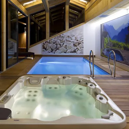 Marin Chalet *
